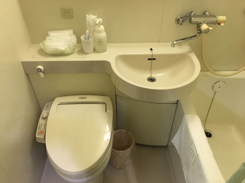 CENTRAL HOTEL SASEBO 50/50