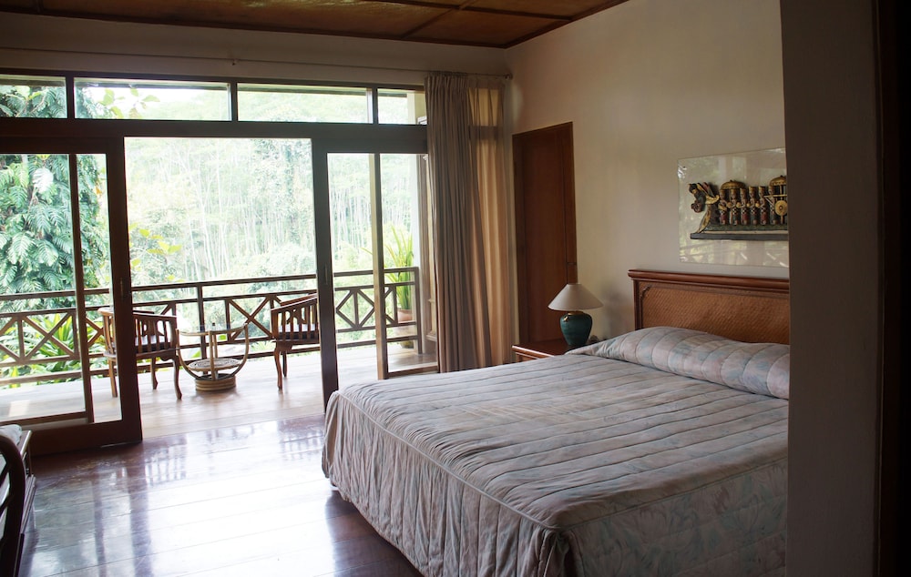 Yeh Panes Bali 4/24
