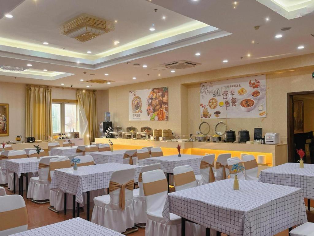 Vienna Hotel (Yangzhou Wenchang Pavilion) 31/40