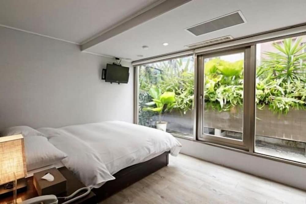 JBG Hot Spring Resort Hotel 6/64