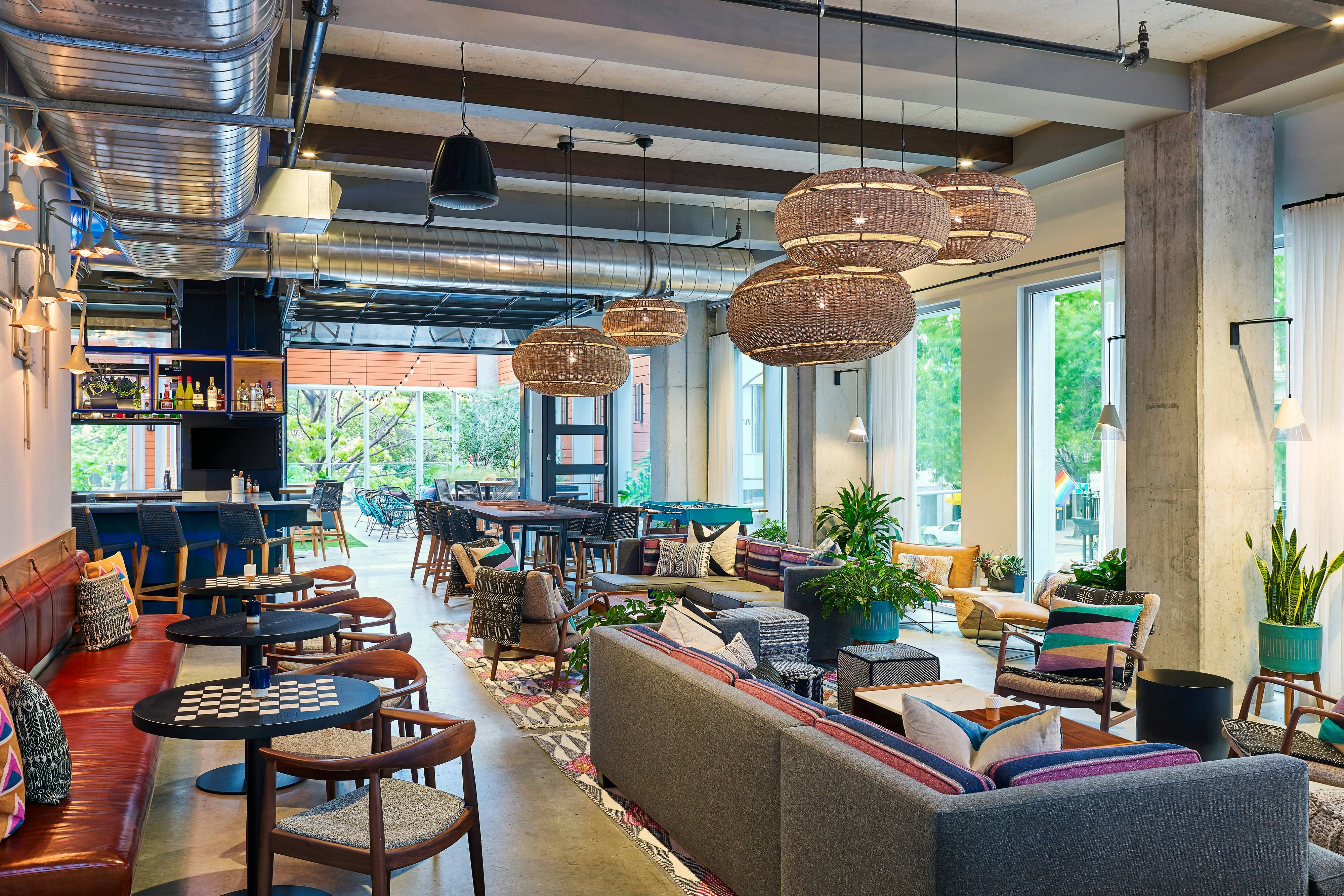Aloft Austin Downtown 40/58