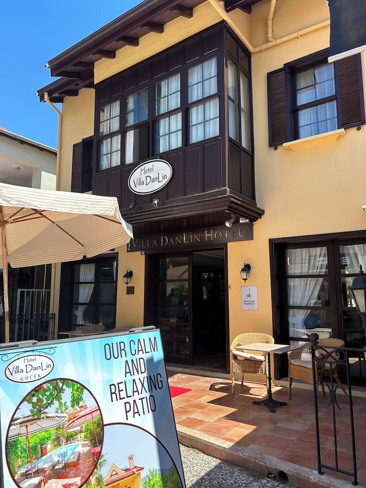 Villa Danlin Hotel 3/44