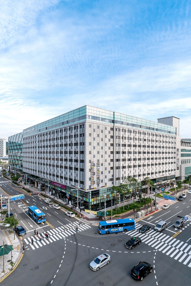 Days Hotel & Suites by Wyndham Incheon Airport 45/50