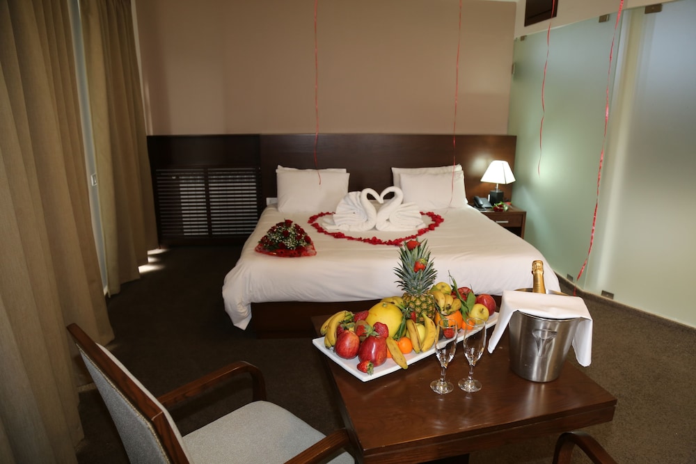 Douma Hotel 48/59