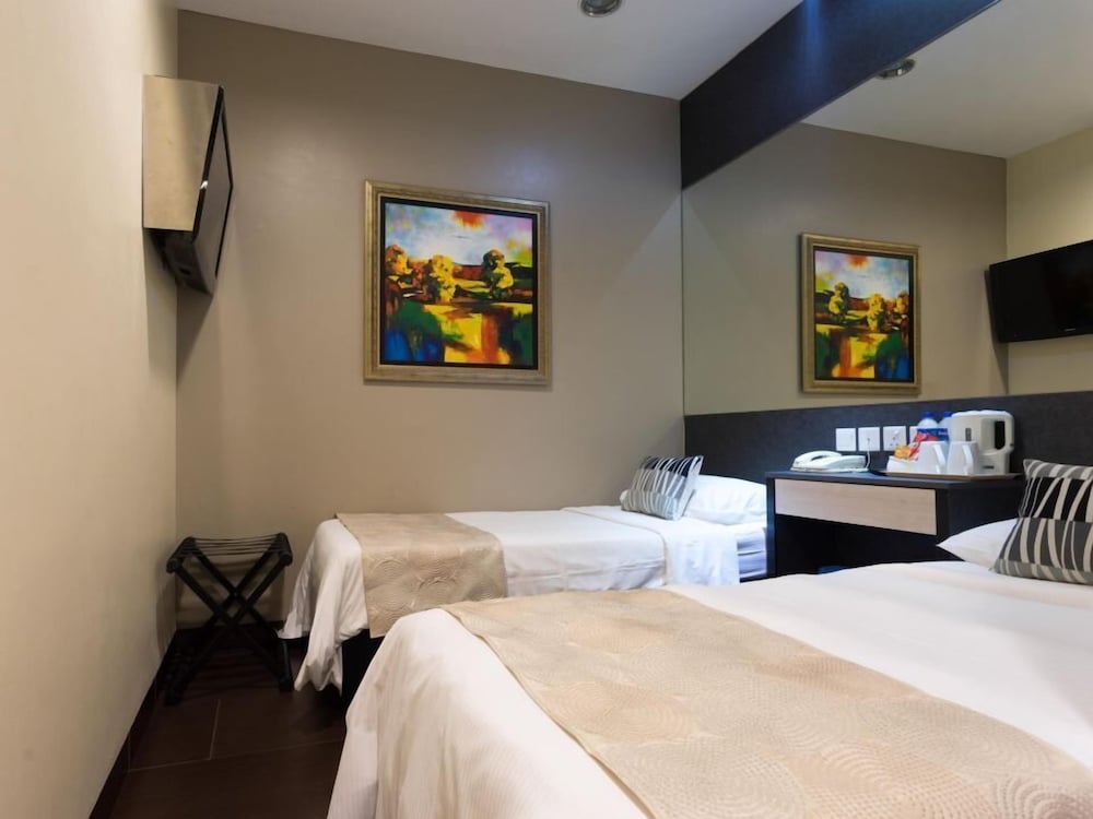 Value Hotel Nice 32/44