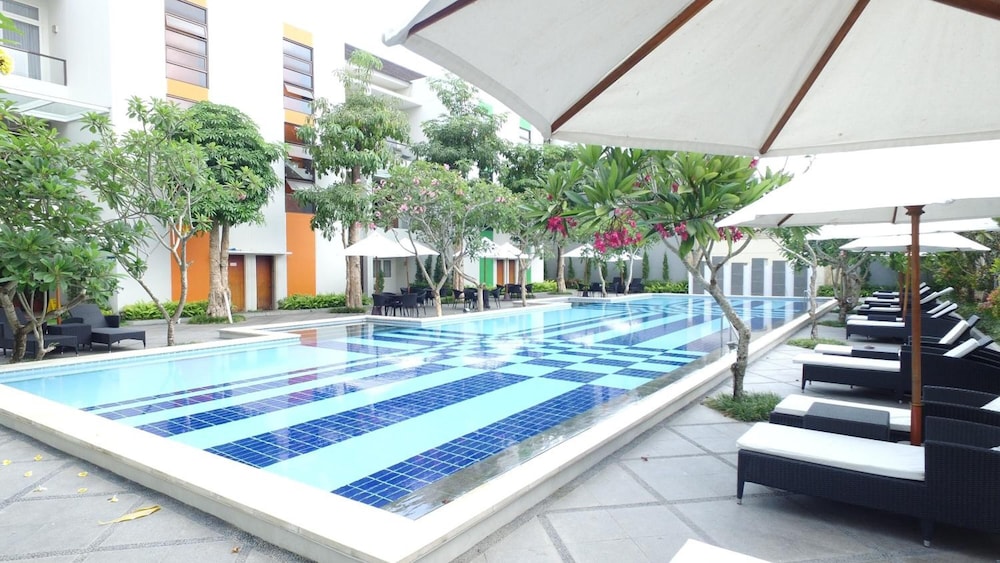The Victoria Hotel Yogyakarta 12/62