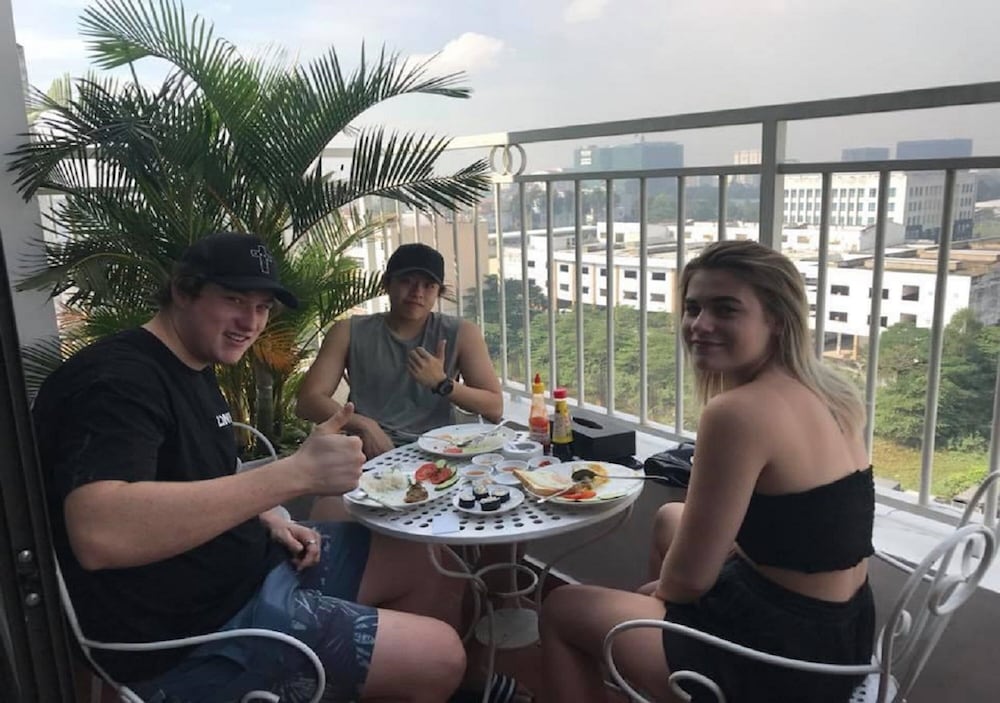 Vivian Hotel 17/19