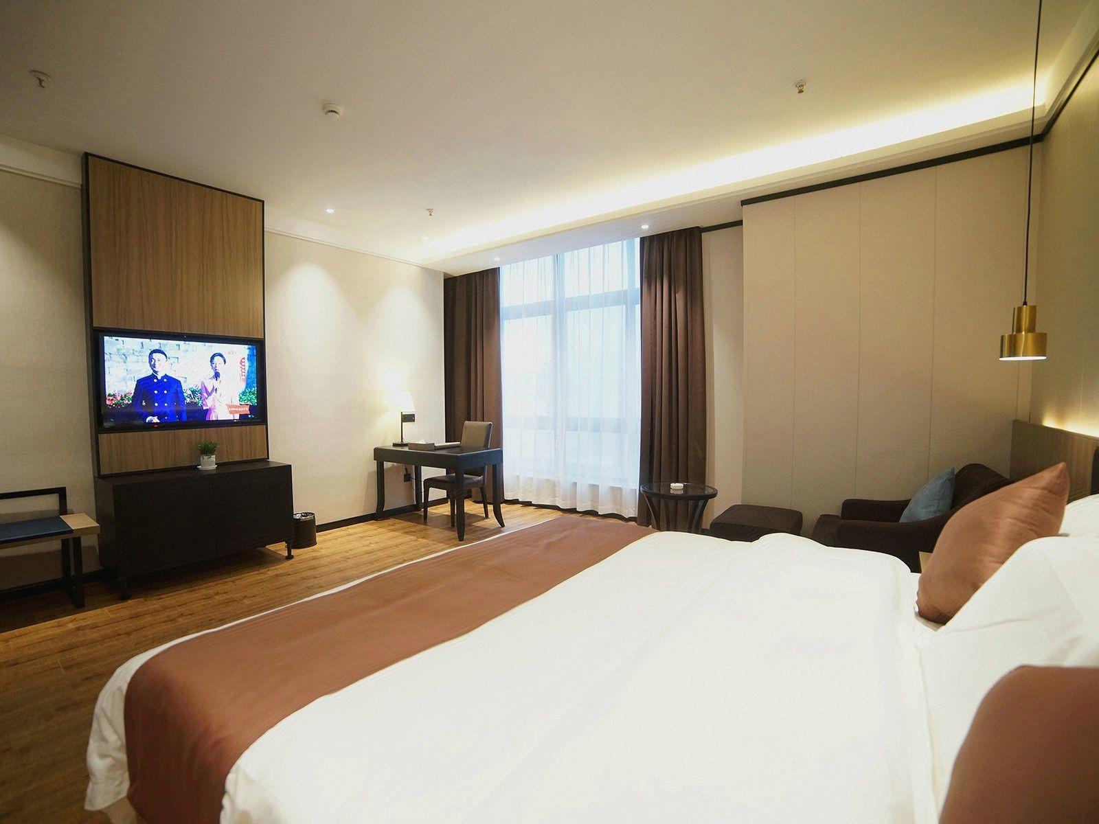 GYA City Wengang Road Railway Station Hotel 14/25