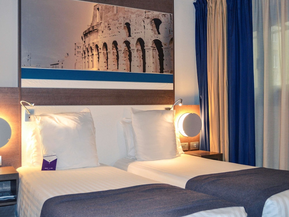 Mercure Roma Centro Colosseo 34/71
