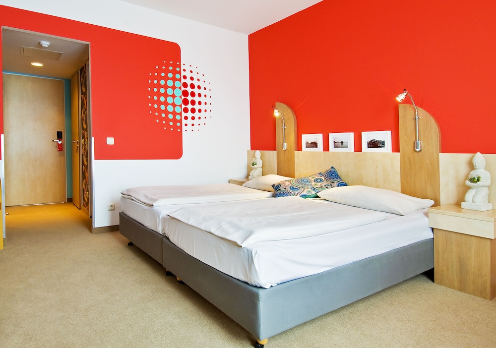 Junges Hotel Hamburg 7/50