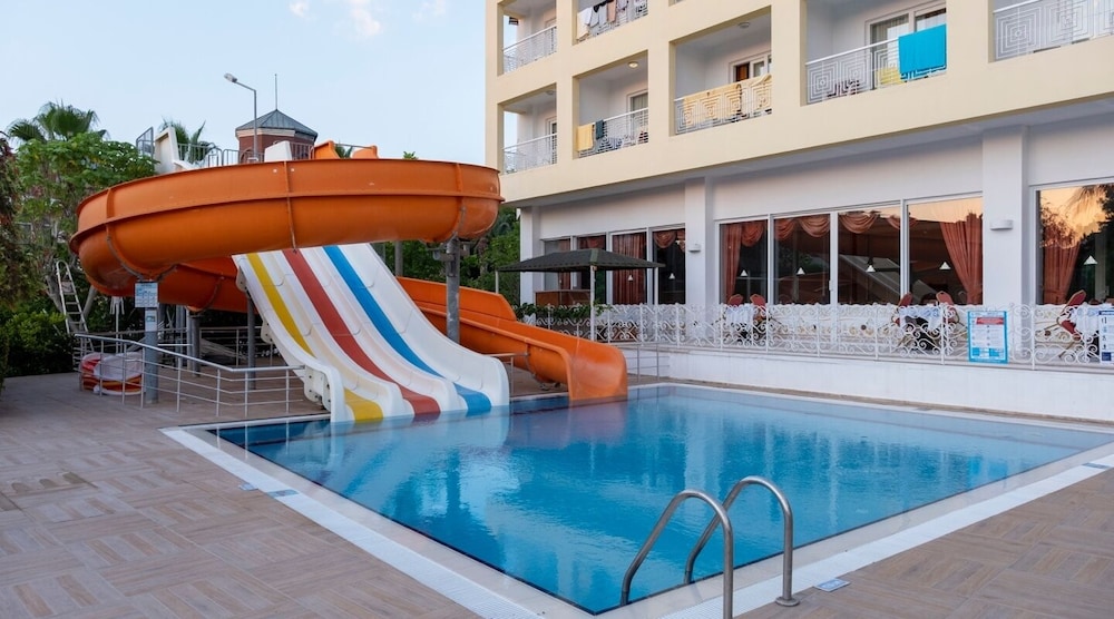 Pine House Hotel 37/50