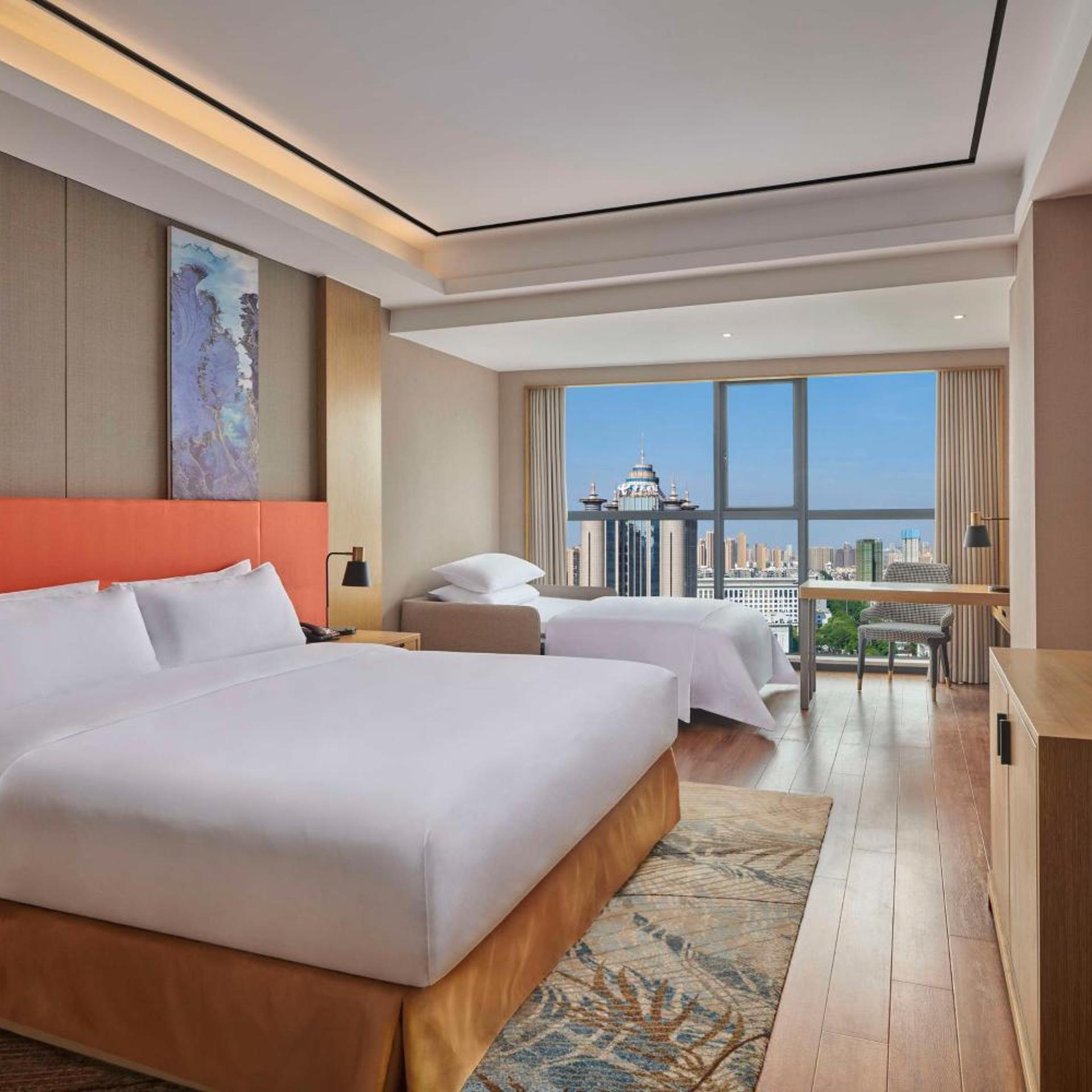 DELUXE, KING BED, SOFA