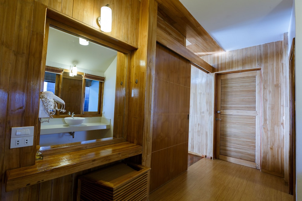 Bundhaya Villas Koh Lipe 49/50