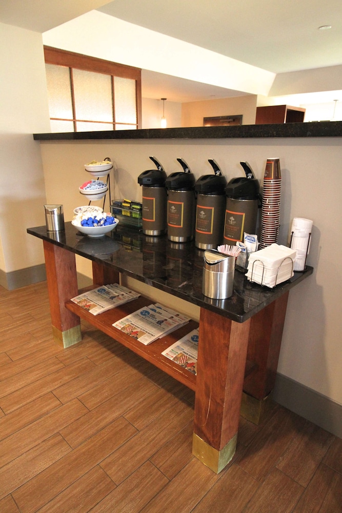 Country Inn & Suites By Radisson Sandusky South OH 22/32