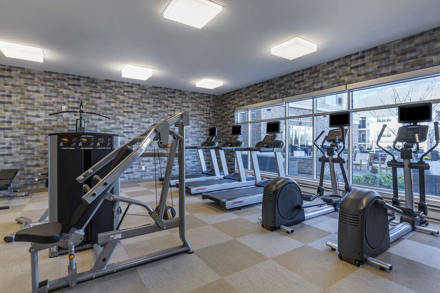 Cambria Hotel Manchester South Windsor 27/38
