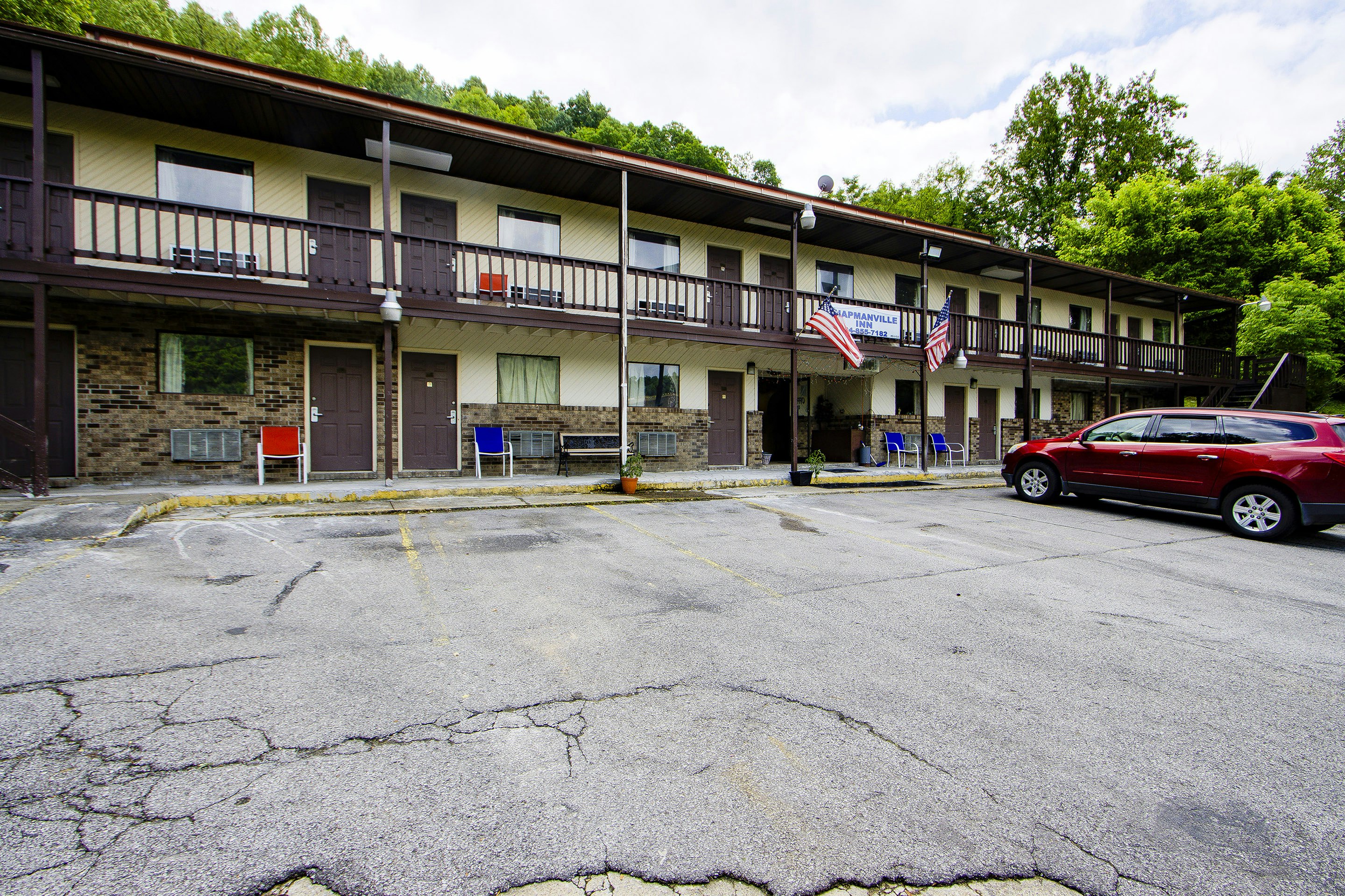 OYO Hotel Chapmanville Inn, WV - Hwy 119 8/15