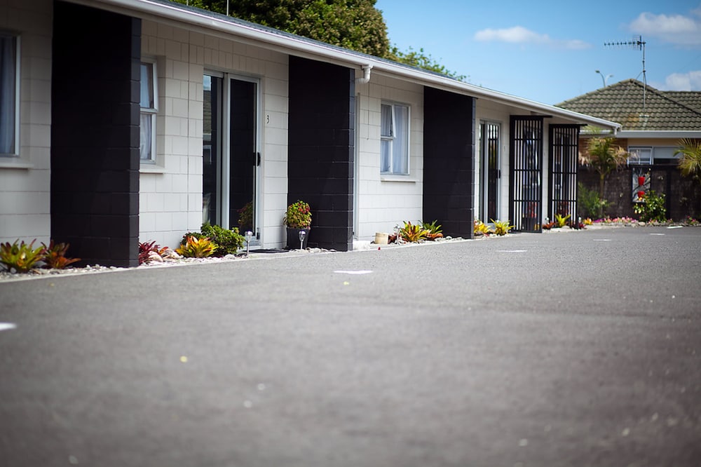 Blue Haven Motel 10/50