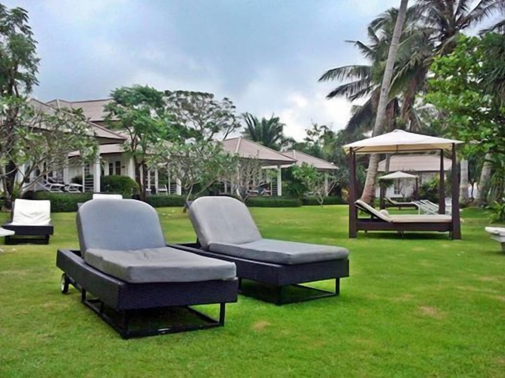 MAKATHANEE RESORT 60/63