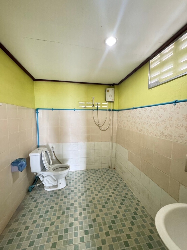 Rimtalay Resort Koh-Sichang 69/70