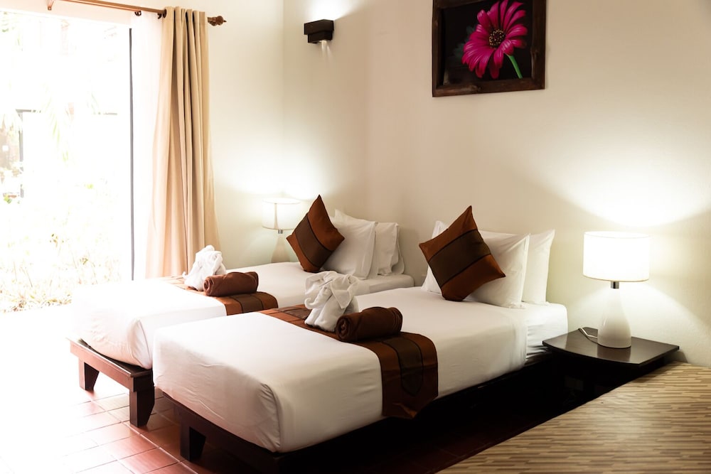 The Hive Hotel Samui 25/71