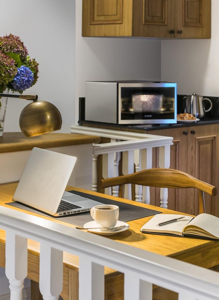 Nevv Bosphorus Hotel & Suites 55/68