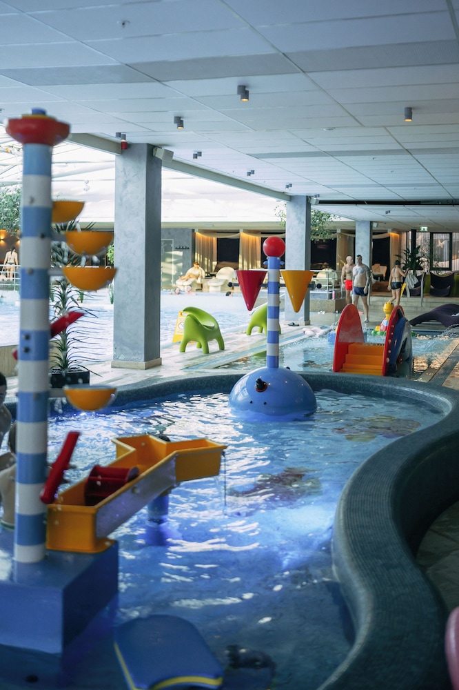 V Spa Hotel and Conference centre 55/64