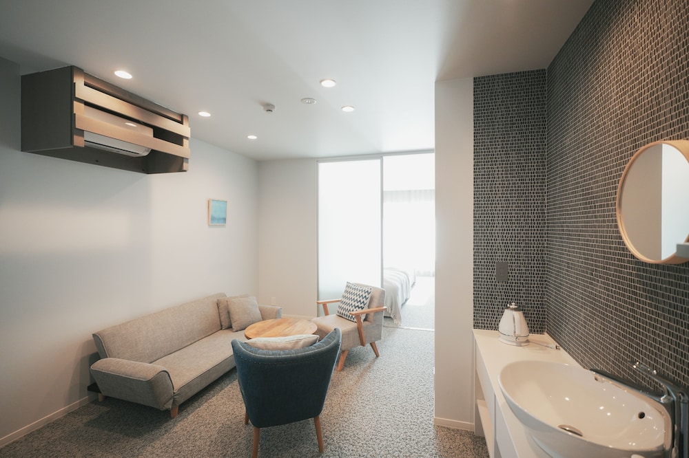 LAZULI Hiroshima Hotel & Lounge 50/50