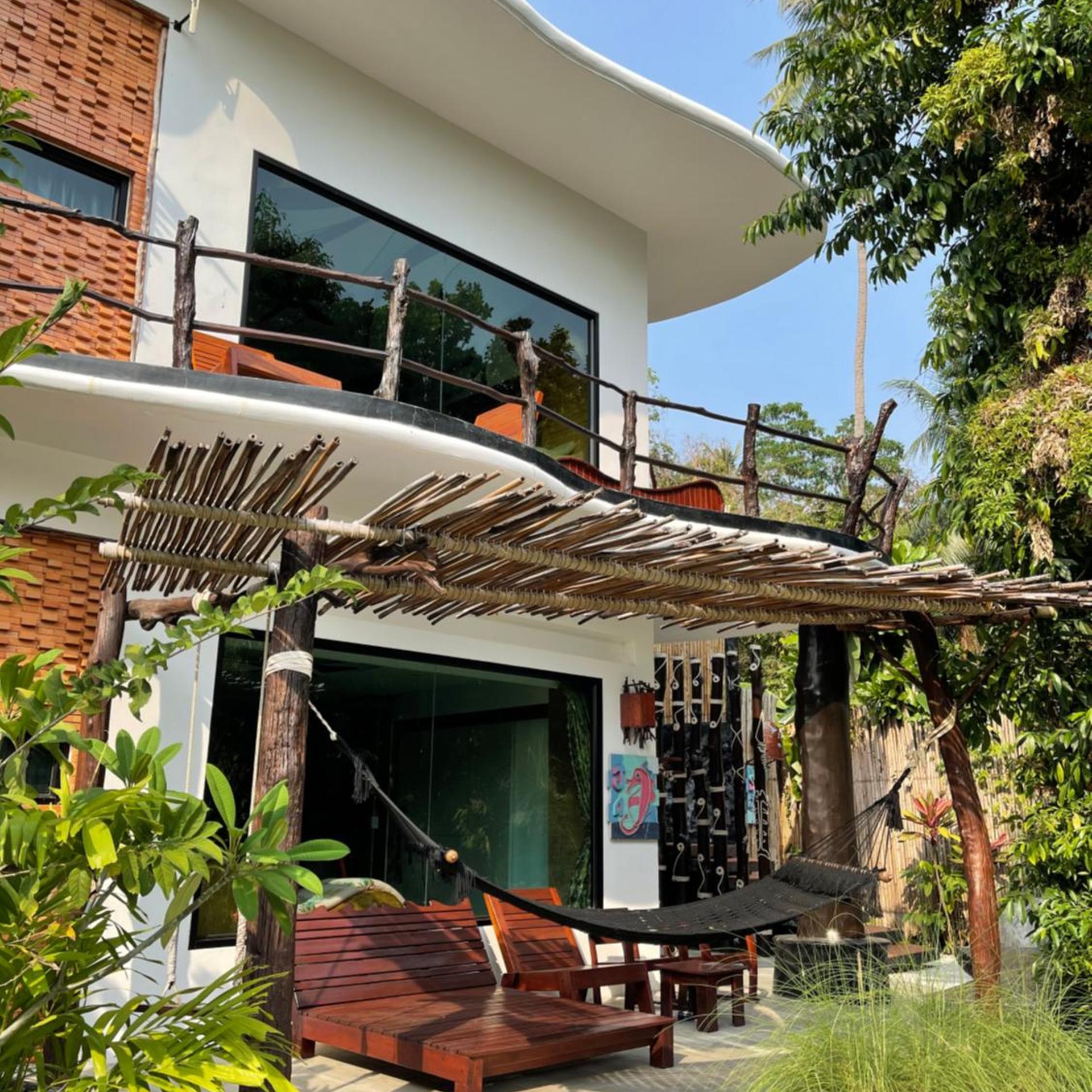 Ac 2 Resort 4/50