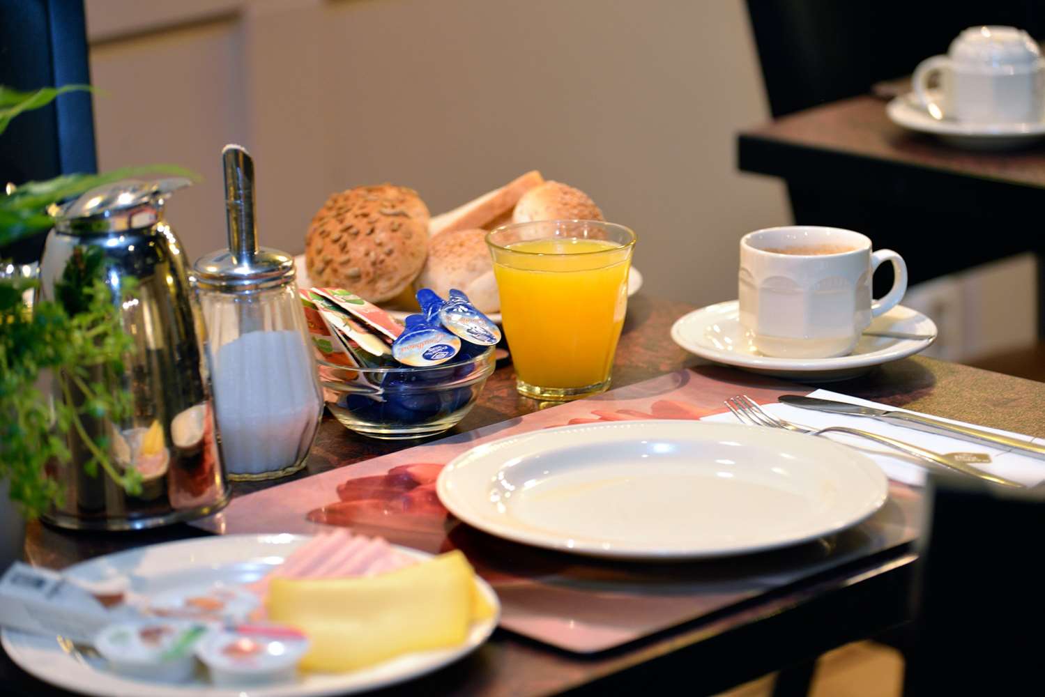 BEST WESTERN DAM SQUARE INN 36/54