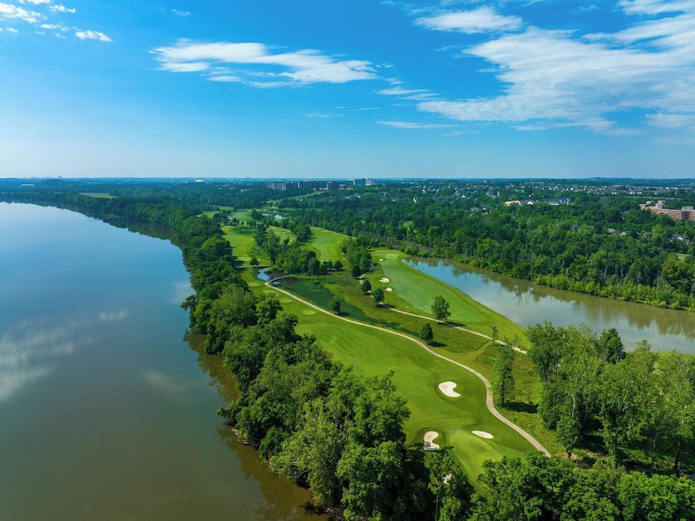 Lansdowne Resort And Spa 70/73