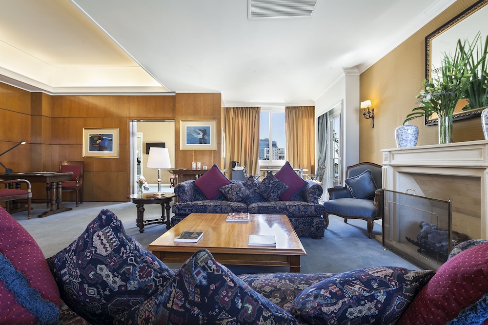 Claridge Hotel 52/74