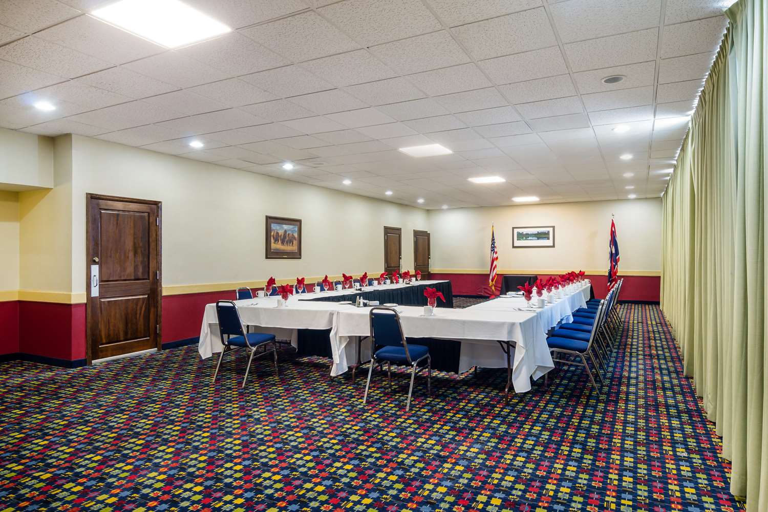 Red Lion Hotel Conference Center Cheyenne 48/65