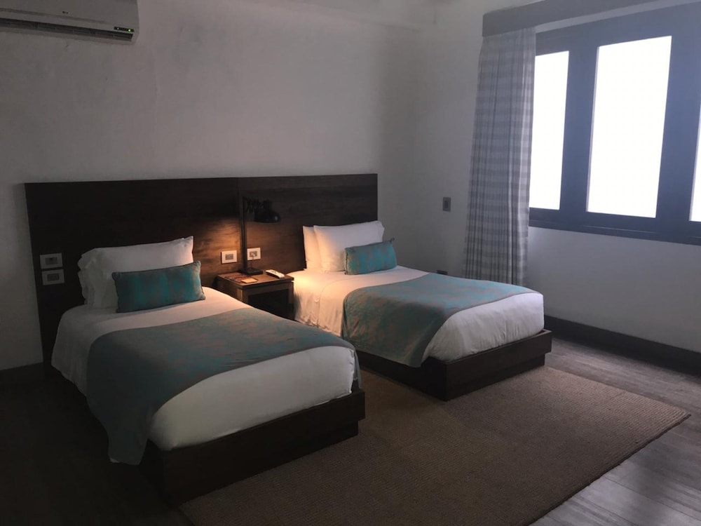 Sophia Hotel 26/65