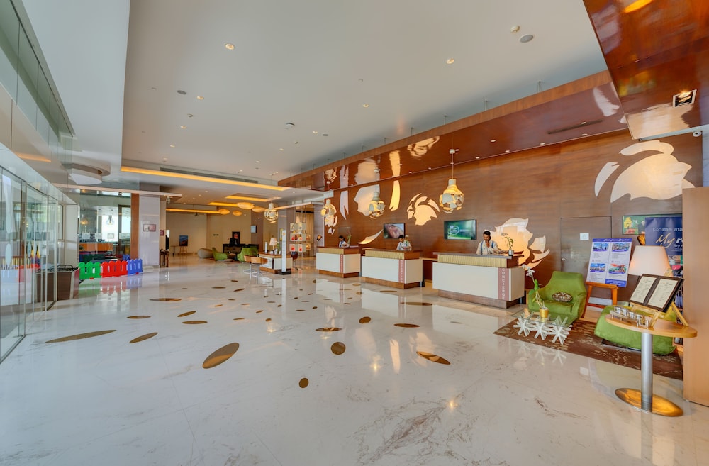 Novotel Bengaluru Outer Ring Road (ex Novotel Bengaluru Techpark) 56/68