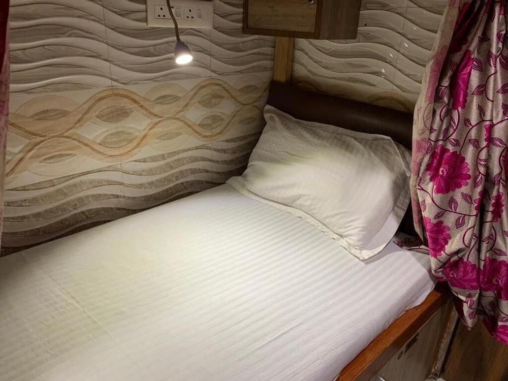 Delta Dormitory 11/28