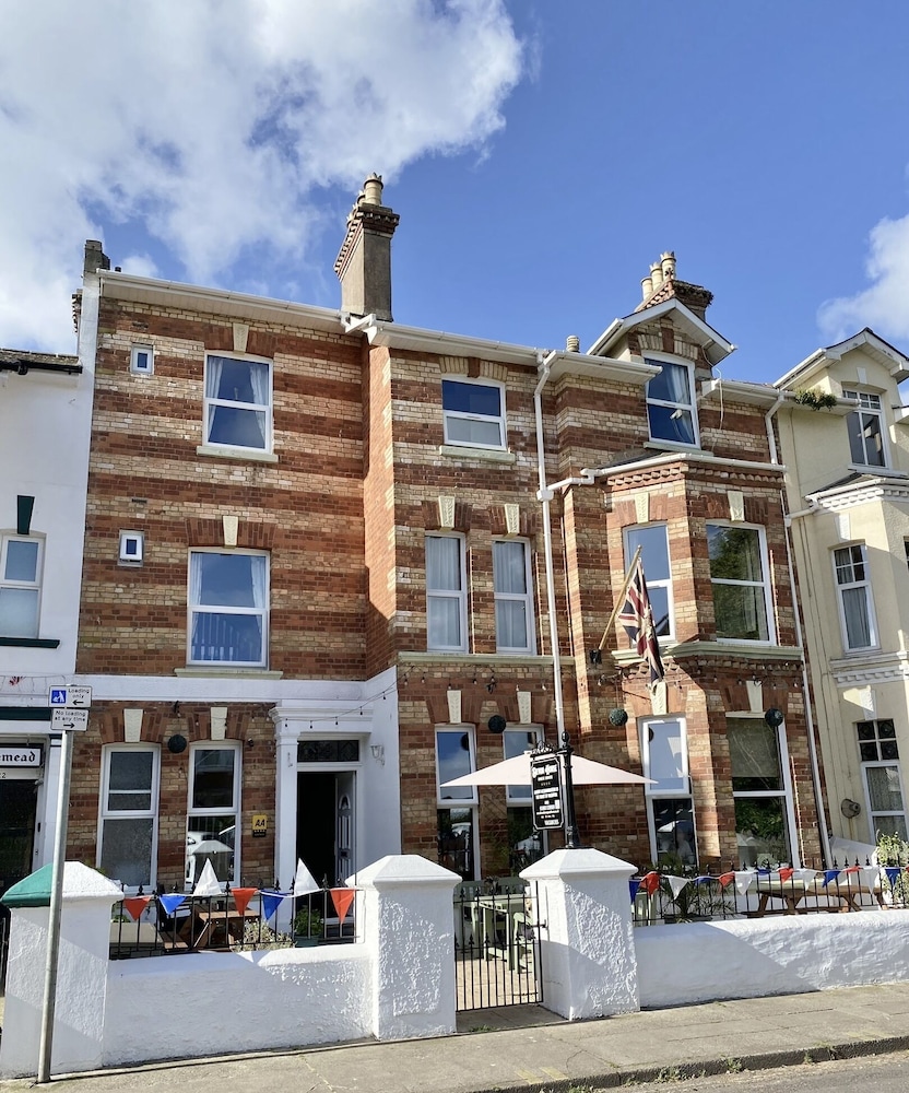 Devon House Guest House 2/50