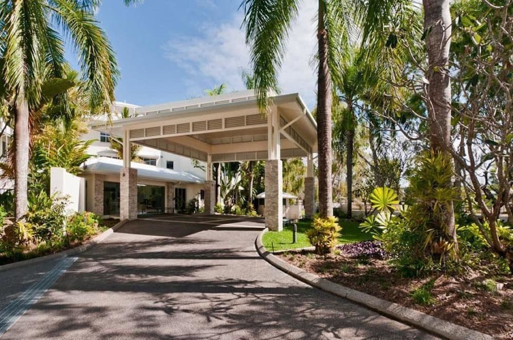 Mandalay Luxury Beachfront Apartments 51/59