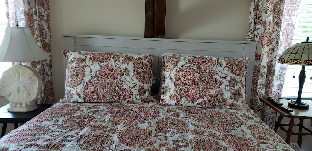 Elmere House Bed and Breakfast 20/50