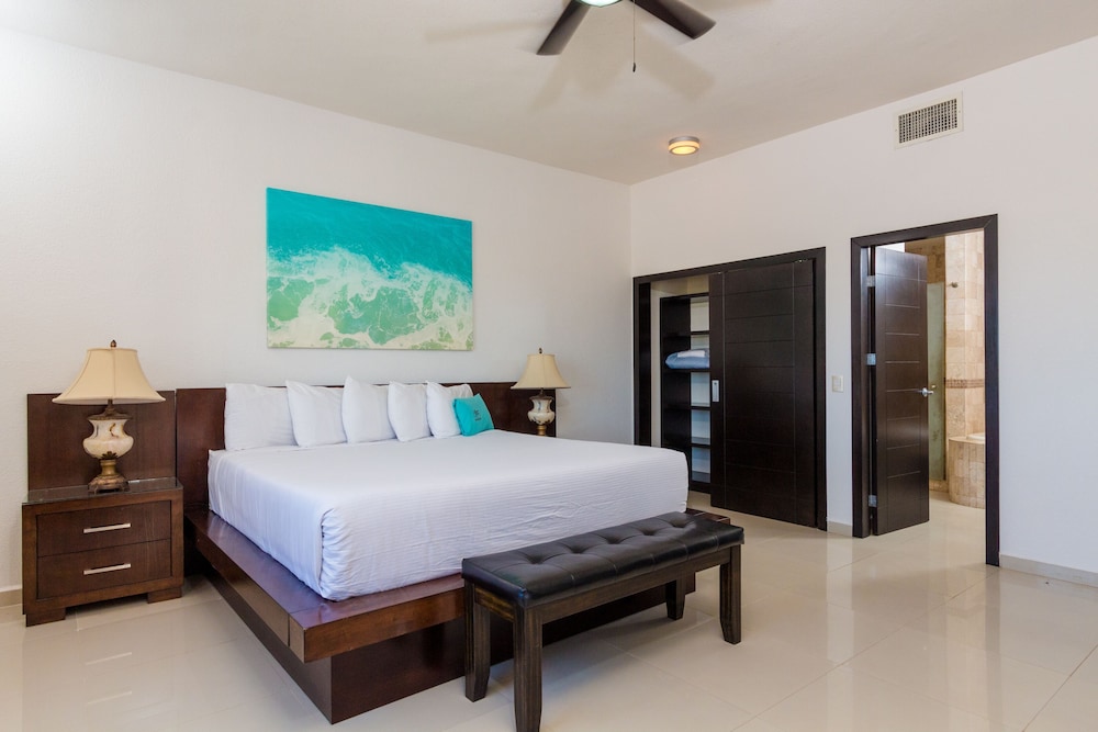 Laguna Shores Resort 15/49