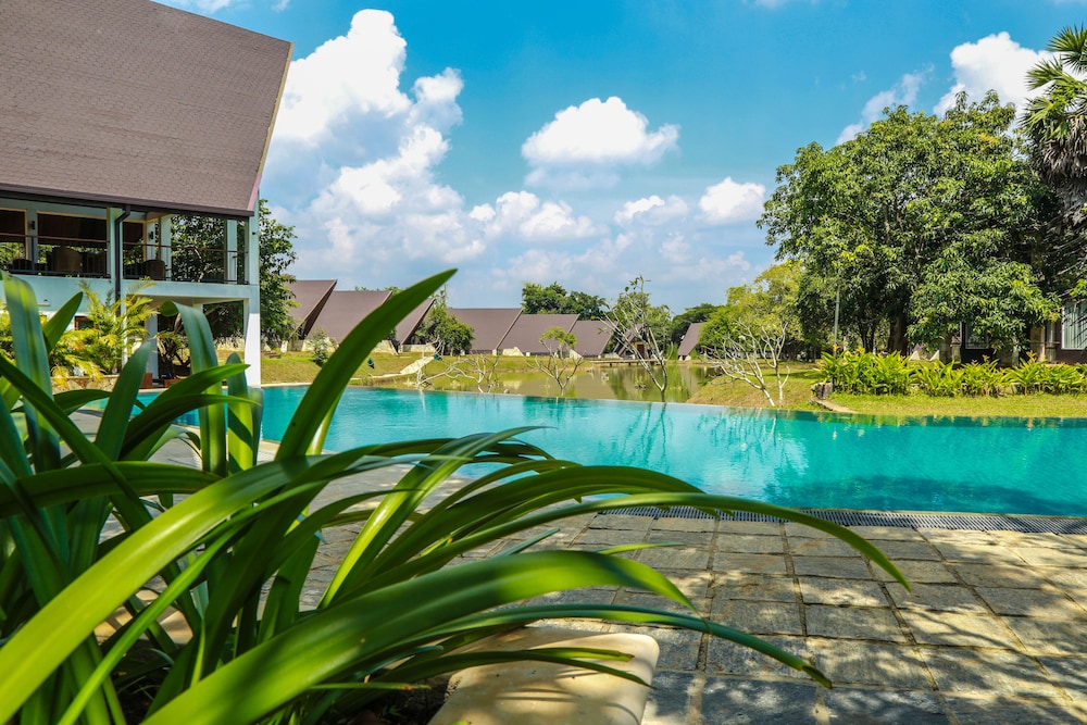 Liyya Water Villas 31/48