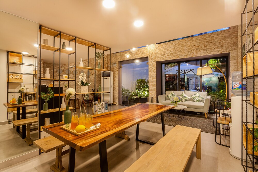 La Regatta Boutique Residences 40/72