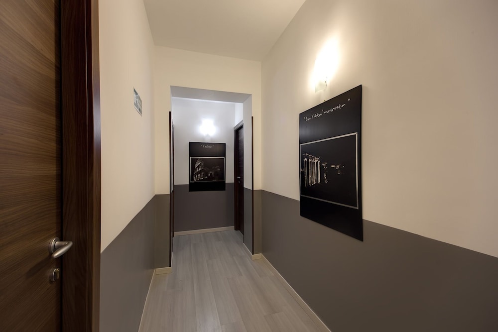 Mf Hotel 18/24