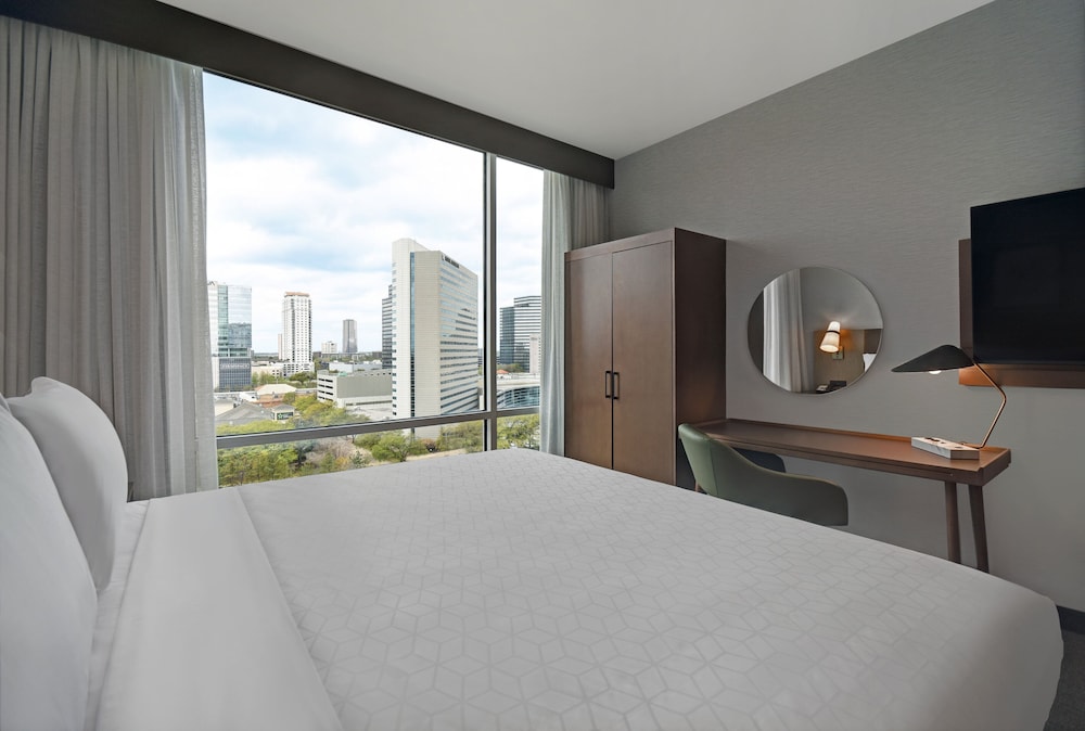 Staybridge Suites Houston Galleria Area 21/63
