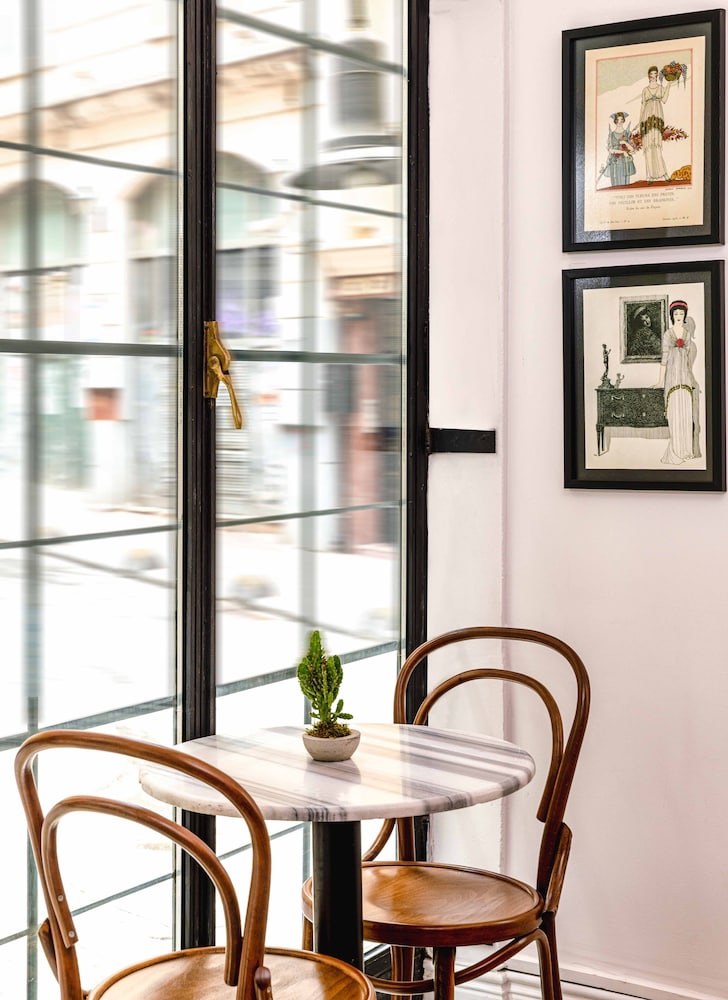 Petros Hotel 40/50