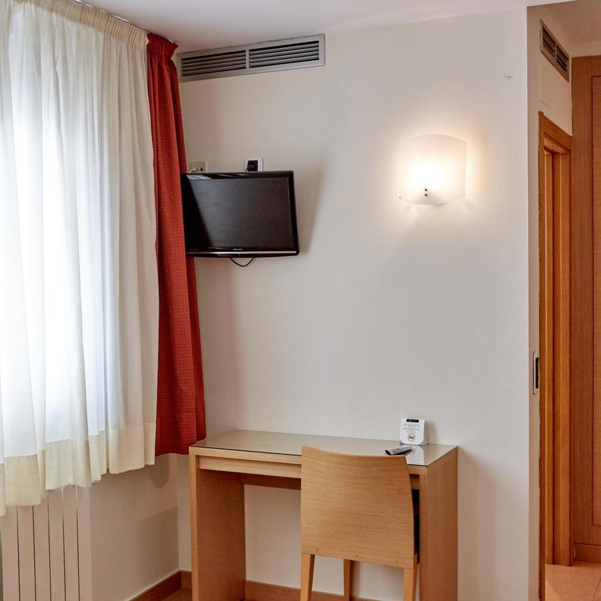 Hotel Dona Lola Castellon 35/50