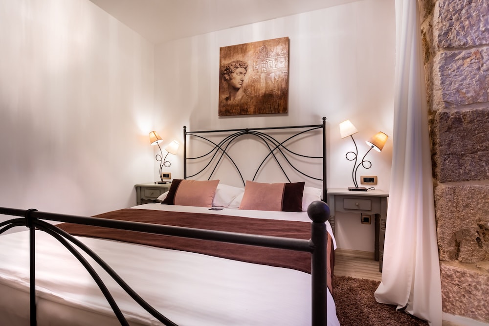 Heritage Hotel Forza 12/50
