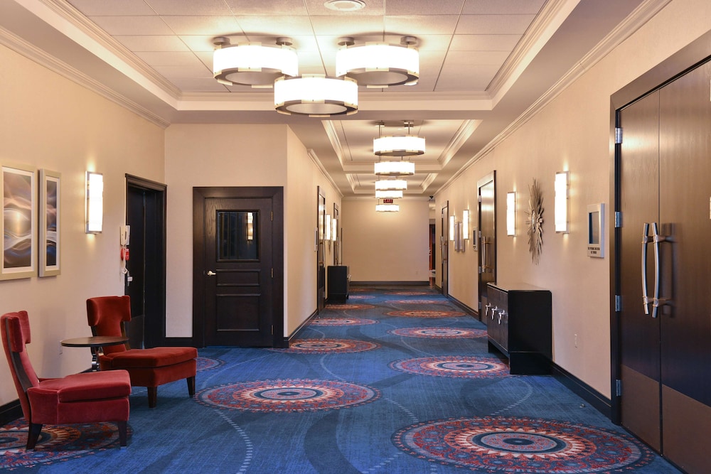Hotel Belvoir Springfield 14/86
