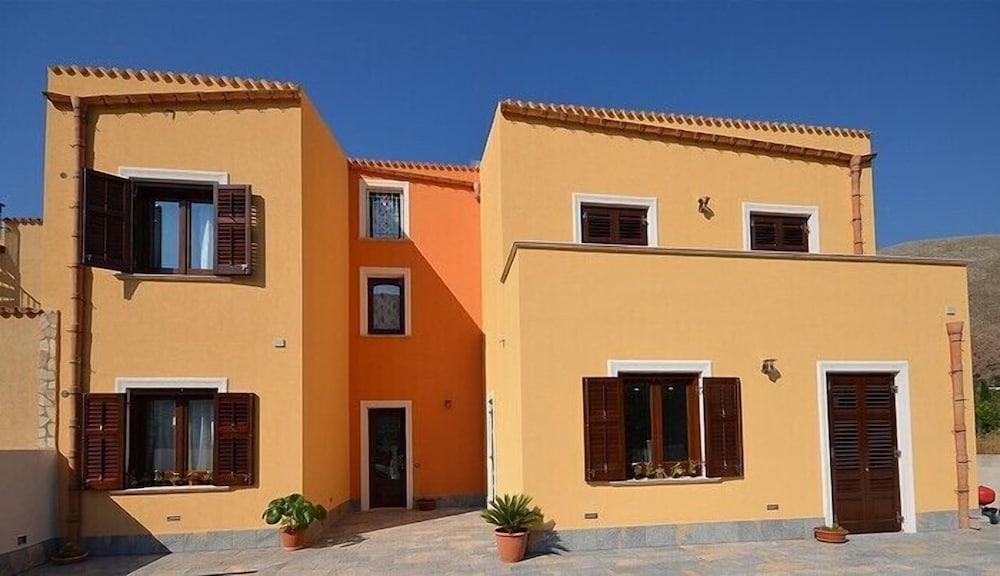 Baia Santa Margherita B&B 1/33