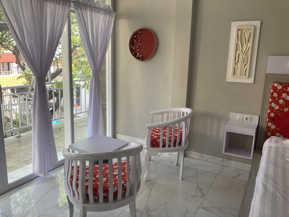 Villa Agung Beach Inn 14/65