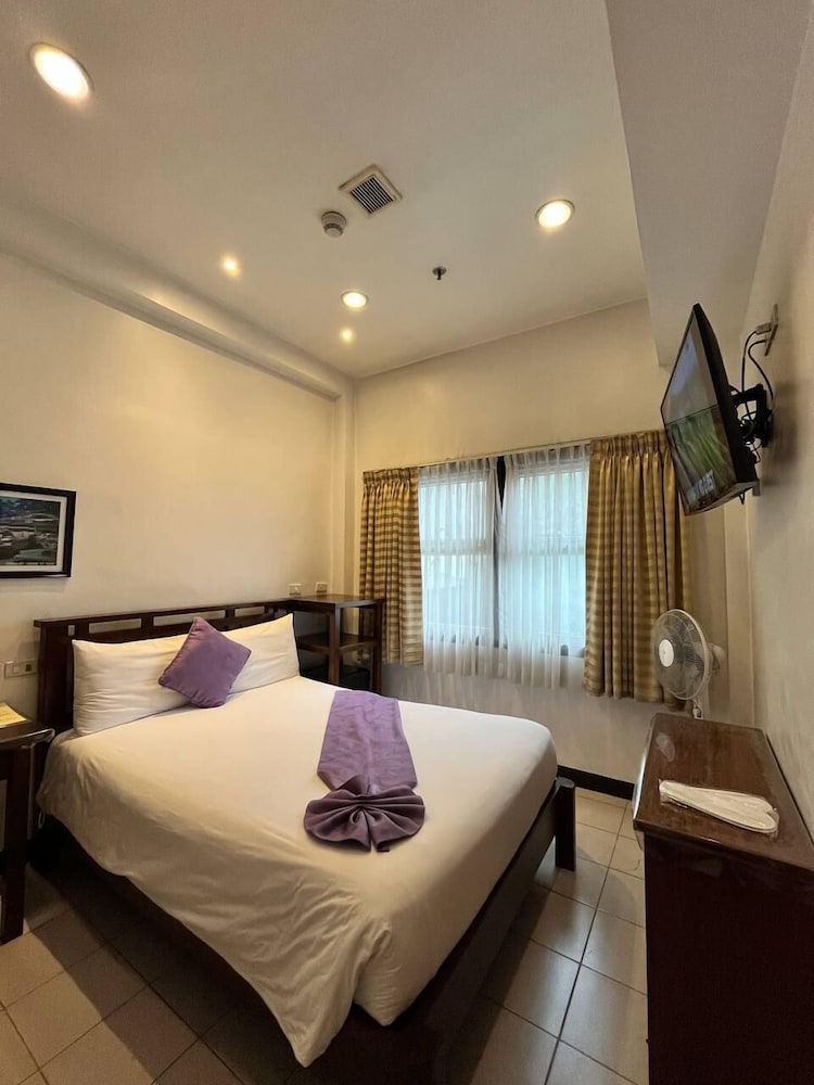 Safari Lodge Baguio By Log Cabin Hotel 21/76